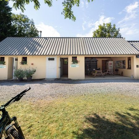 Tente Safari Lodge Ferme Carrique Tardets-Sorholus Екстериор снимка